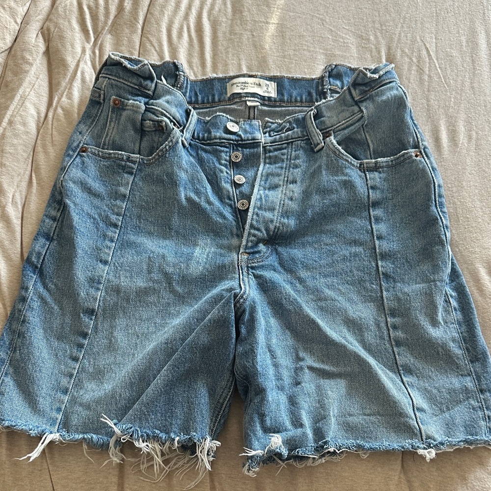 The 7” Dad Short High Rise Curve Love Fit